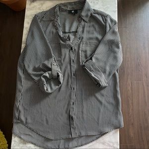 NWOT large IZ Byer striped button down blouse with cute cuffed sleeve detail